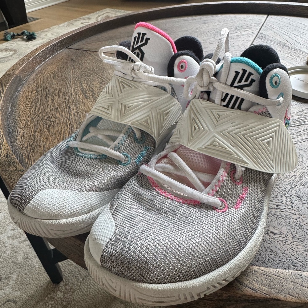 Nike Kyrie Flytrap Iii - image 1